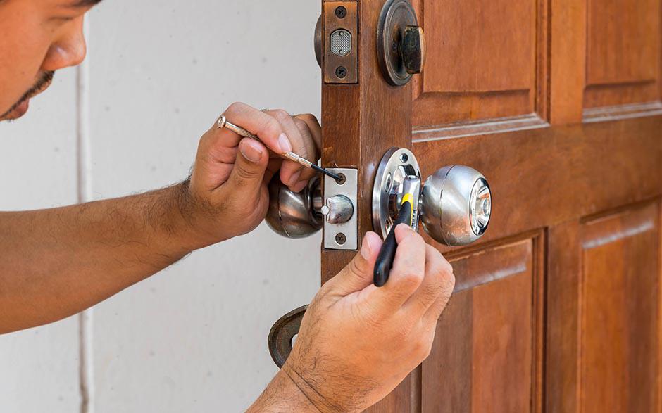 changer porte Corbeil-Essonnes